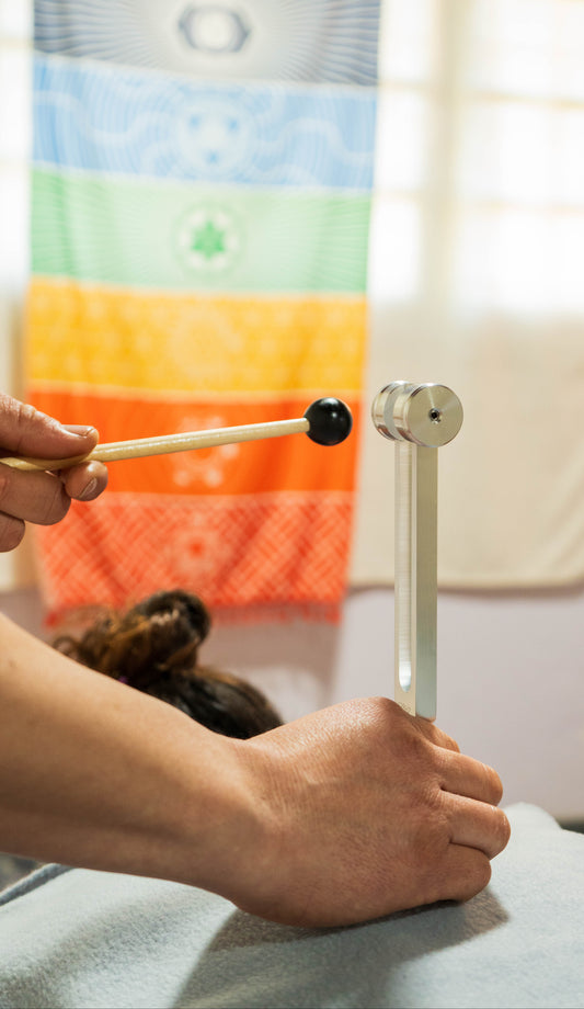 Diapasón de Sanación 128 Hz - Terapia de Sonido y Equilibrio Energético